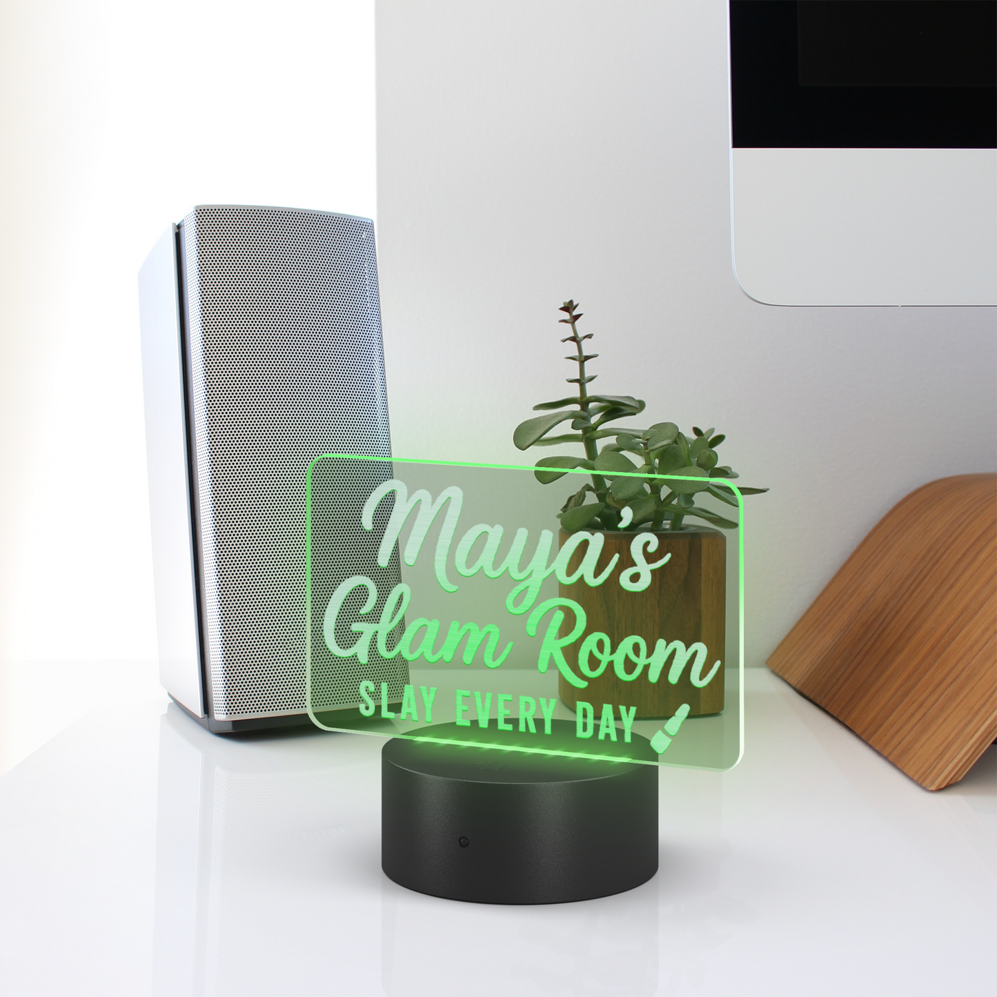 Custom_glam_room_Name_Lifestyle_Workdesk_Mockup.png