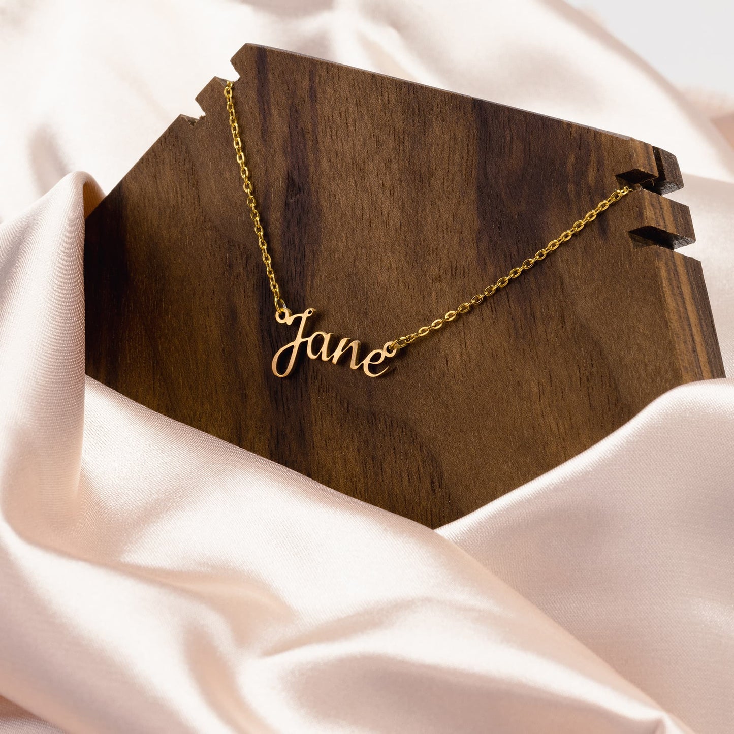 Personalized_Name_Necklace__Gold_Rose_Gold_or_Silver__Elegant_Gift_for_Her_Mockups_File.jpg